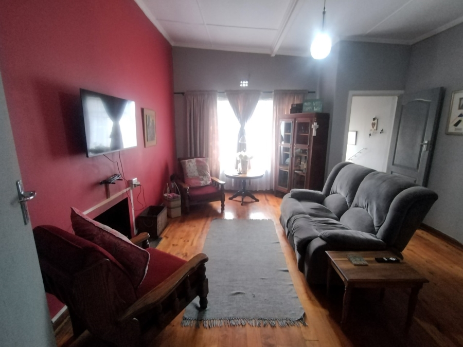 4 Bedroom Property for Sale in Humansdorp Eastern Cape